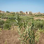 4 Bedroom Farmhouse With Private Pool & Views