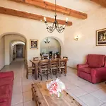 4 Bedroom Farmhouse With Private Pool & Views